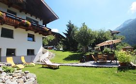 Studio Stoecklhof-3 By Interhome